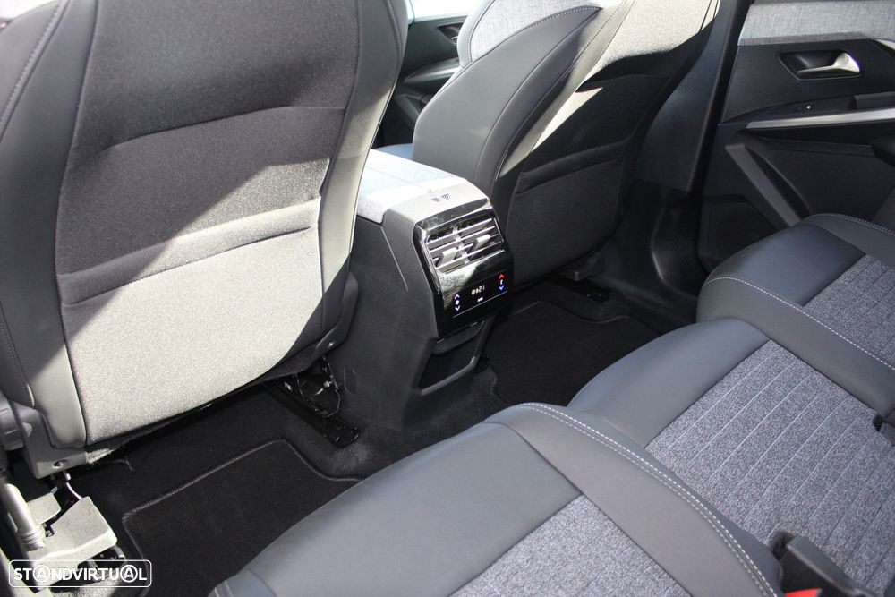 Peugeot 5008 1.2 Hybrid Allure Pack e-DCS6 - 7