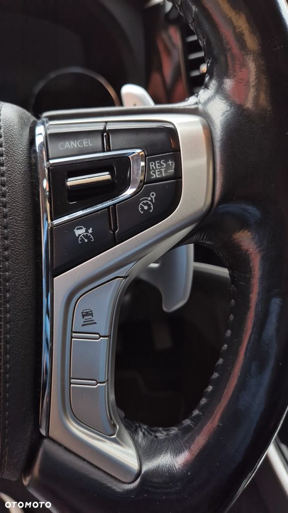 Mitsubishi Outlander - 7