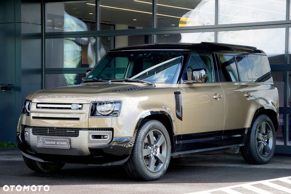 Land Rover Defender 3.0 D300 mHEV X-Dynamic HSE - 3