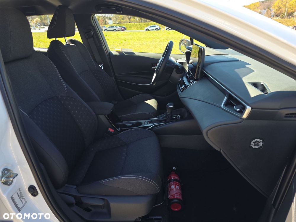 Toyota Corolla 1.8 Hybrid Comfort - 18