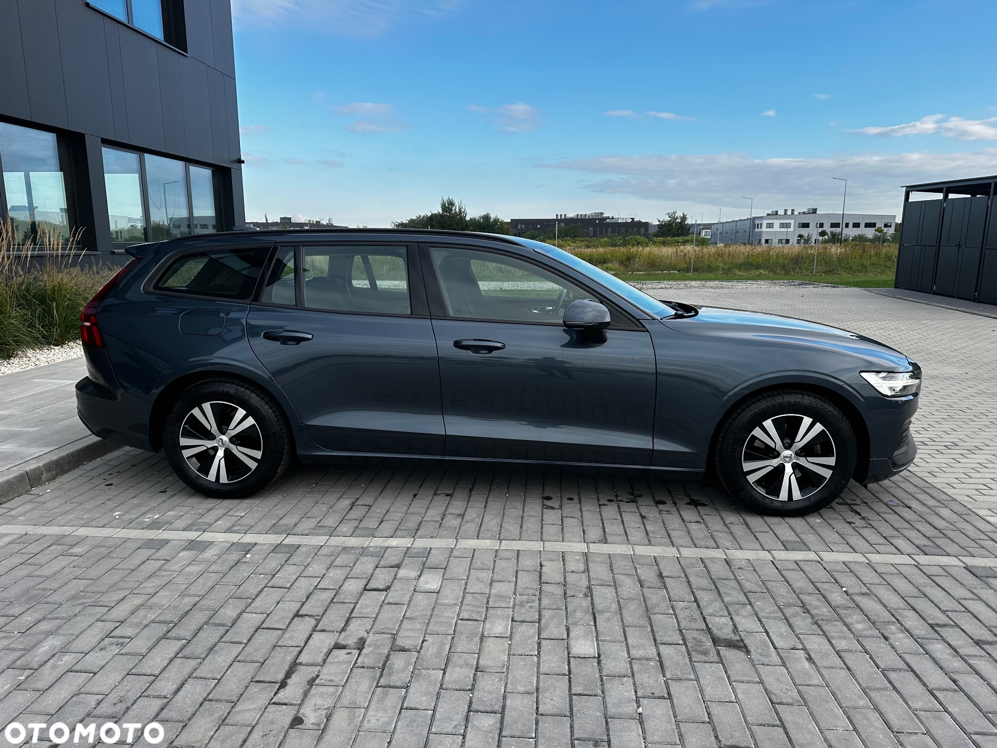 Volvo V60 D3 Drive-E Kinetic - 4
