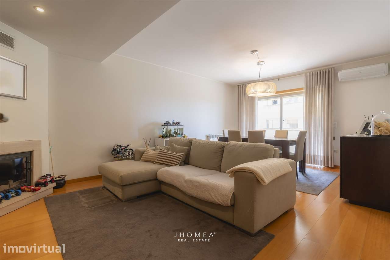 Apartamento T3 em Águas Santas, com garagem fechada. - Grande imagem: 2/25