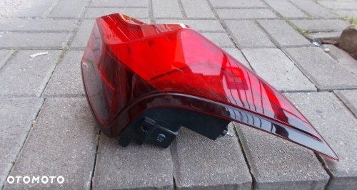 LEXUS NX UX200 UX250H 2019- PRAWA LED - 4