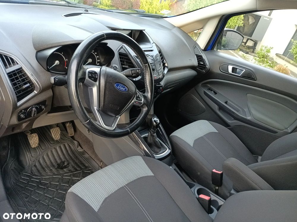 Ford EcoSport 1.5 TDCi TITANIUM - 6
