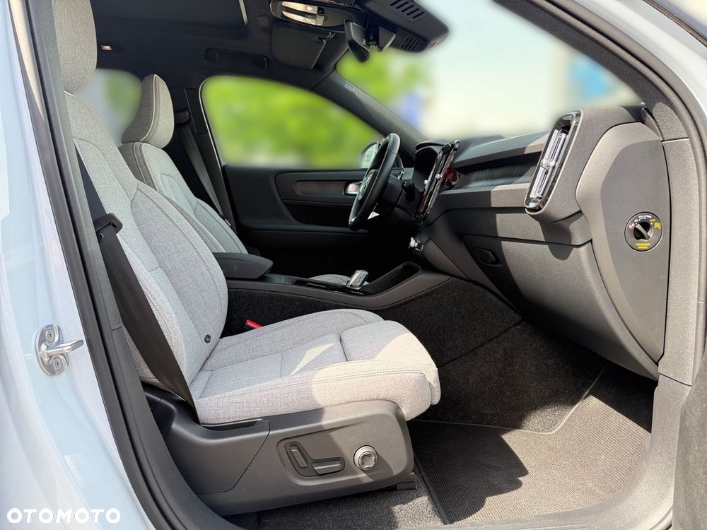Volvo XC 40 - 26