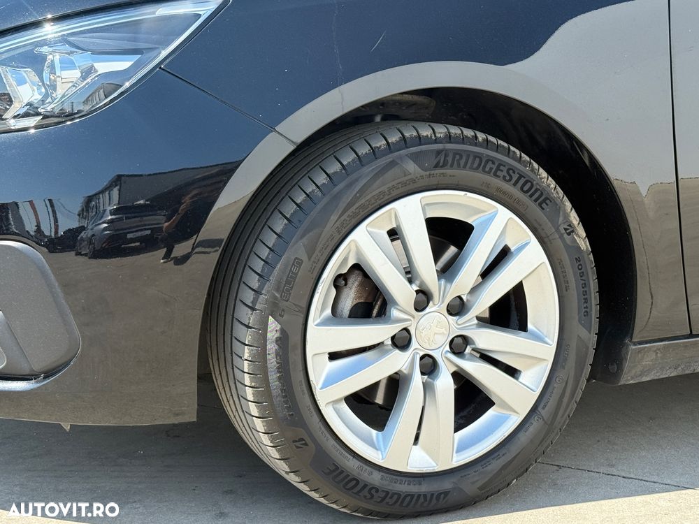 Peugeot 308 BlueHDi 130 EAT8 Business - 20