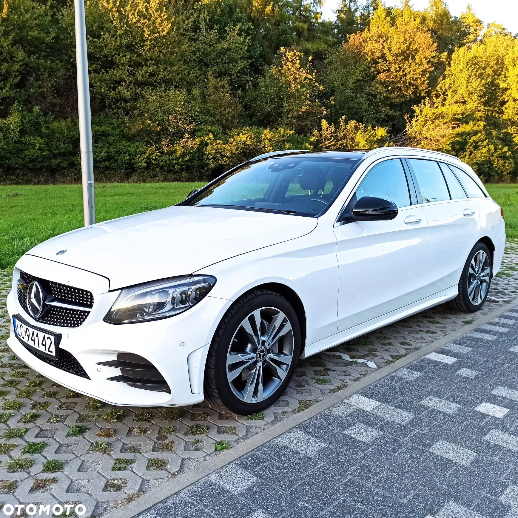 Mercedes-Benz Klasa C 220 d 4Matic T 9G-TRONIC AMG Line - 16