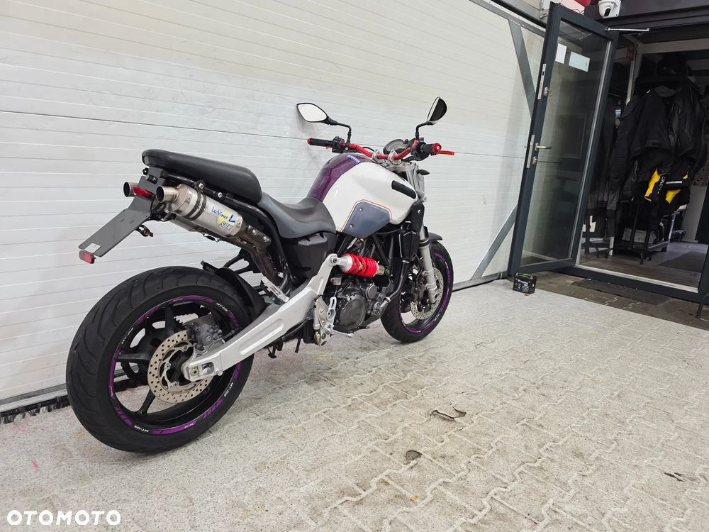 Yamaha MT - 11