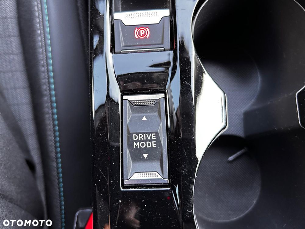 Peugeot 208 1.2 PureTech Allure S&S EAT8 - 16