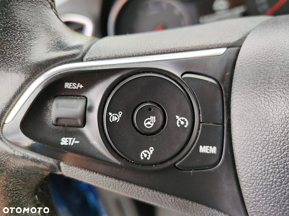 Opel Grandland X 1.6 T Ultimate S&S - 29