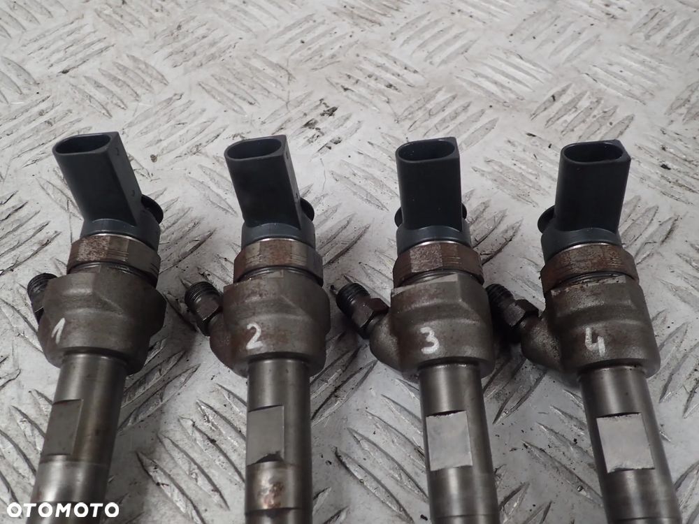 BMW E81 X1 E87 E90 E91 N47 2,0D WTRYSK 779844604 0445118289 - 3