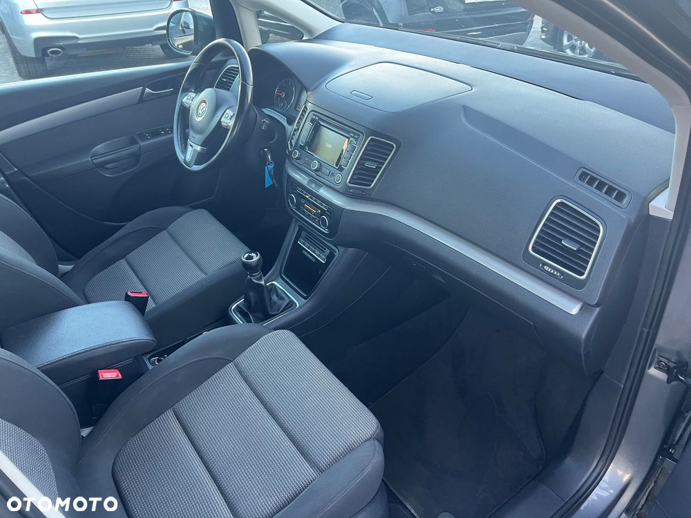 Volkswagen Sharan 2.0 TDI Comfortline - 23
