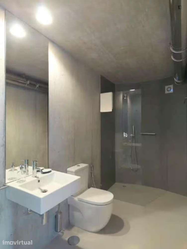 Apartamento com 1 quartos - localizado em Cedofeita Porto - Grande imagem: 2/7