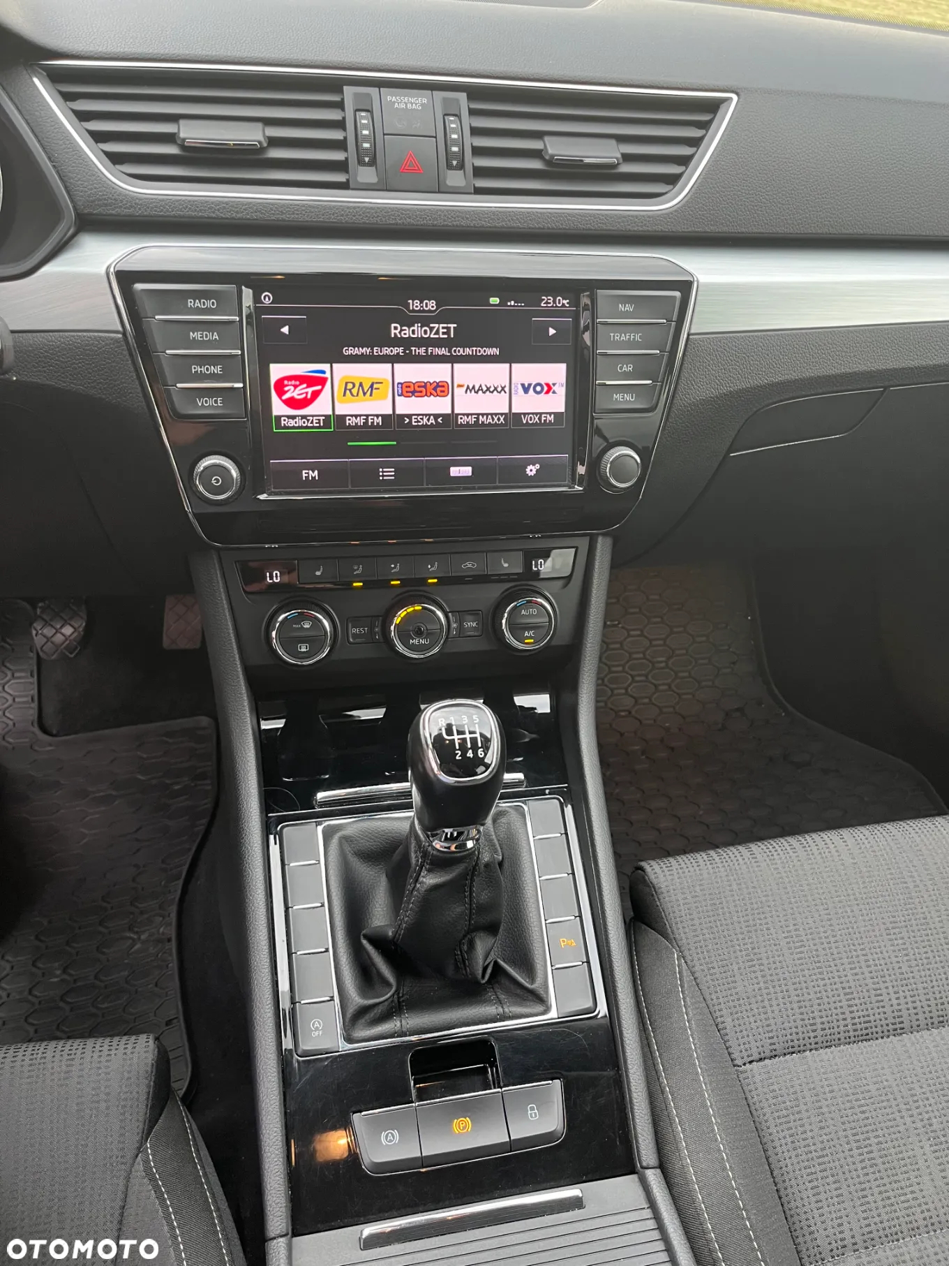 Skoda Superb 1.6 TDI Ambition - 19