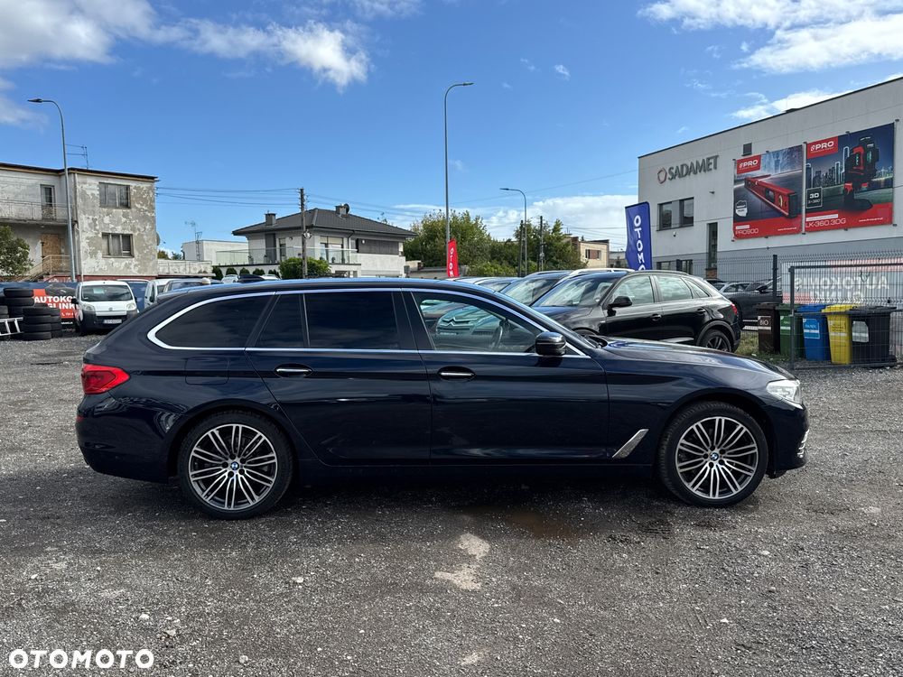BMW Seria 5 520i Sport Line - 25