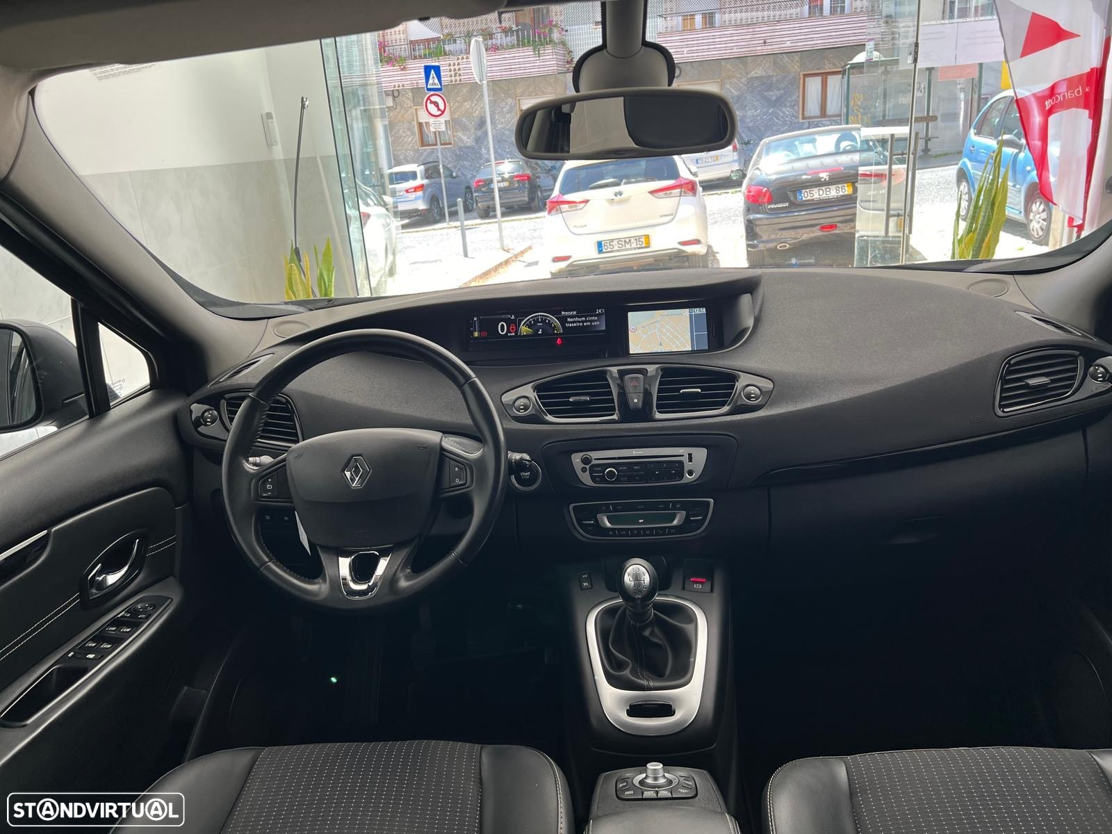 Renault Scénic 1.5 dCi Exclusive SS - 9