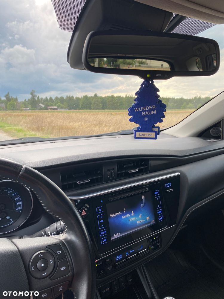 Toyota Auris 1.4 D-4D Premium - 9