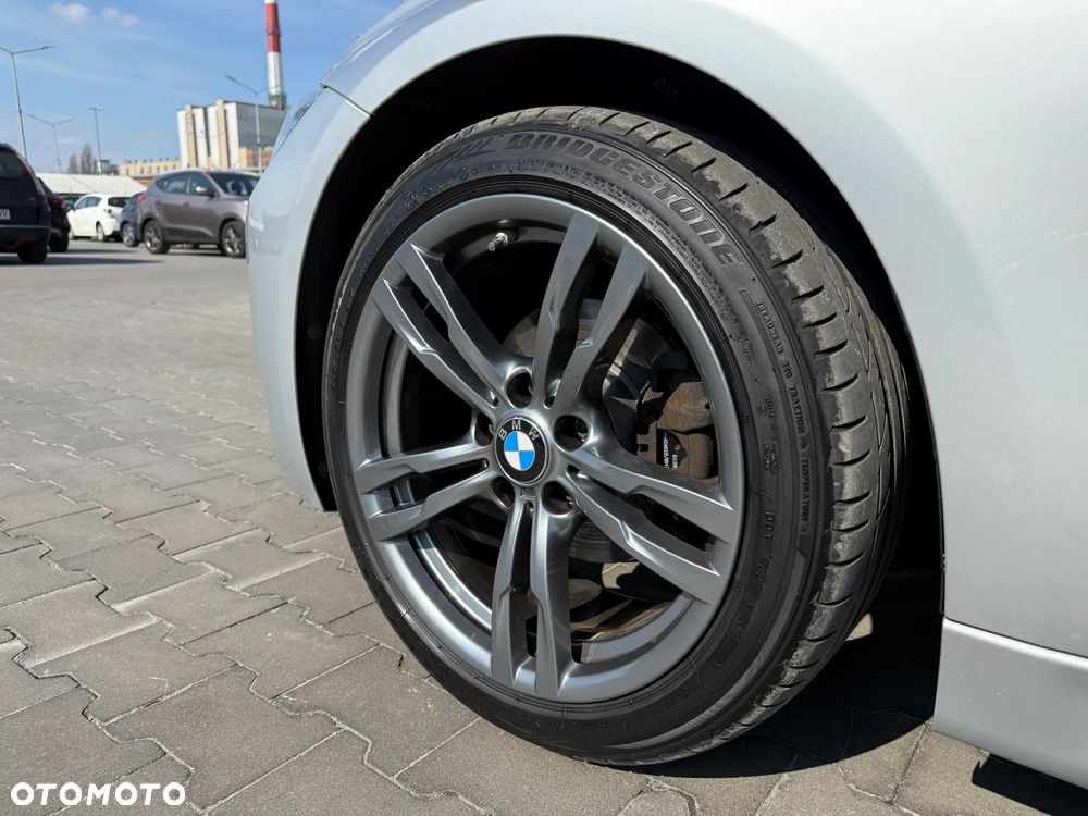 BMW Seria 3 - 34