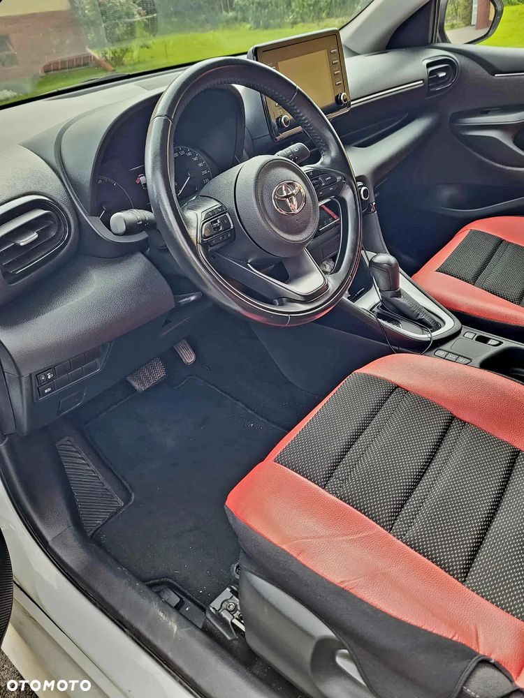 Toyota Yaris - 6