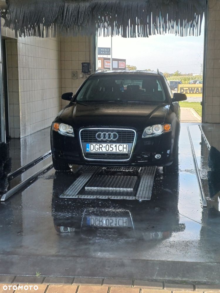 Audi A4 Avant - 1