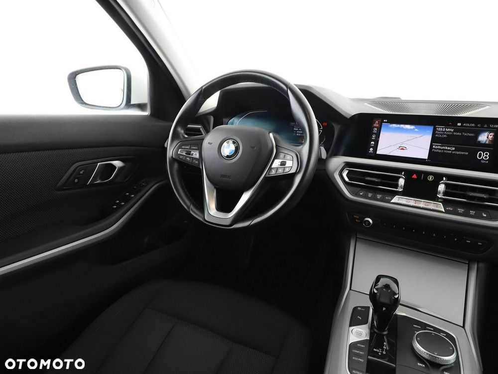 BMW Seria 3 318d MHEV Advantage - 17