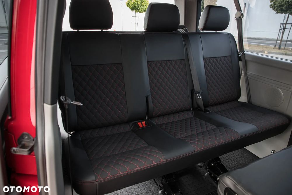 Volkswagen Caravelle - 24