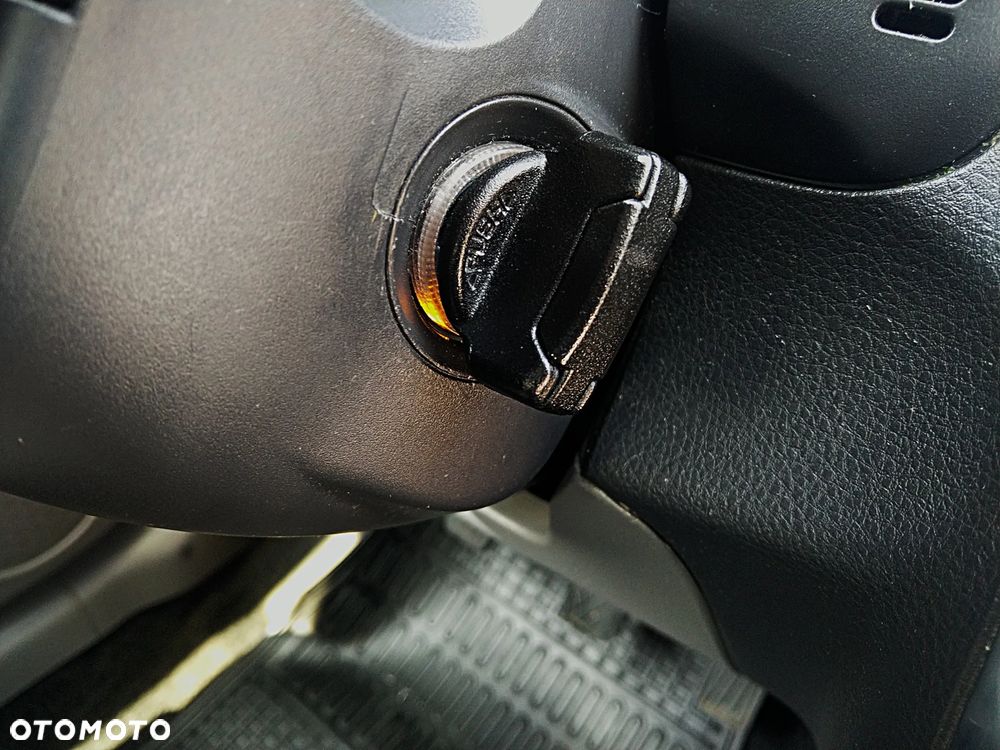 Suzuki SX4 1.6 Comfort Plus - 26