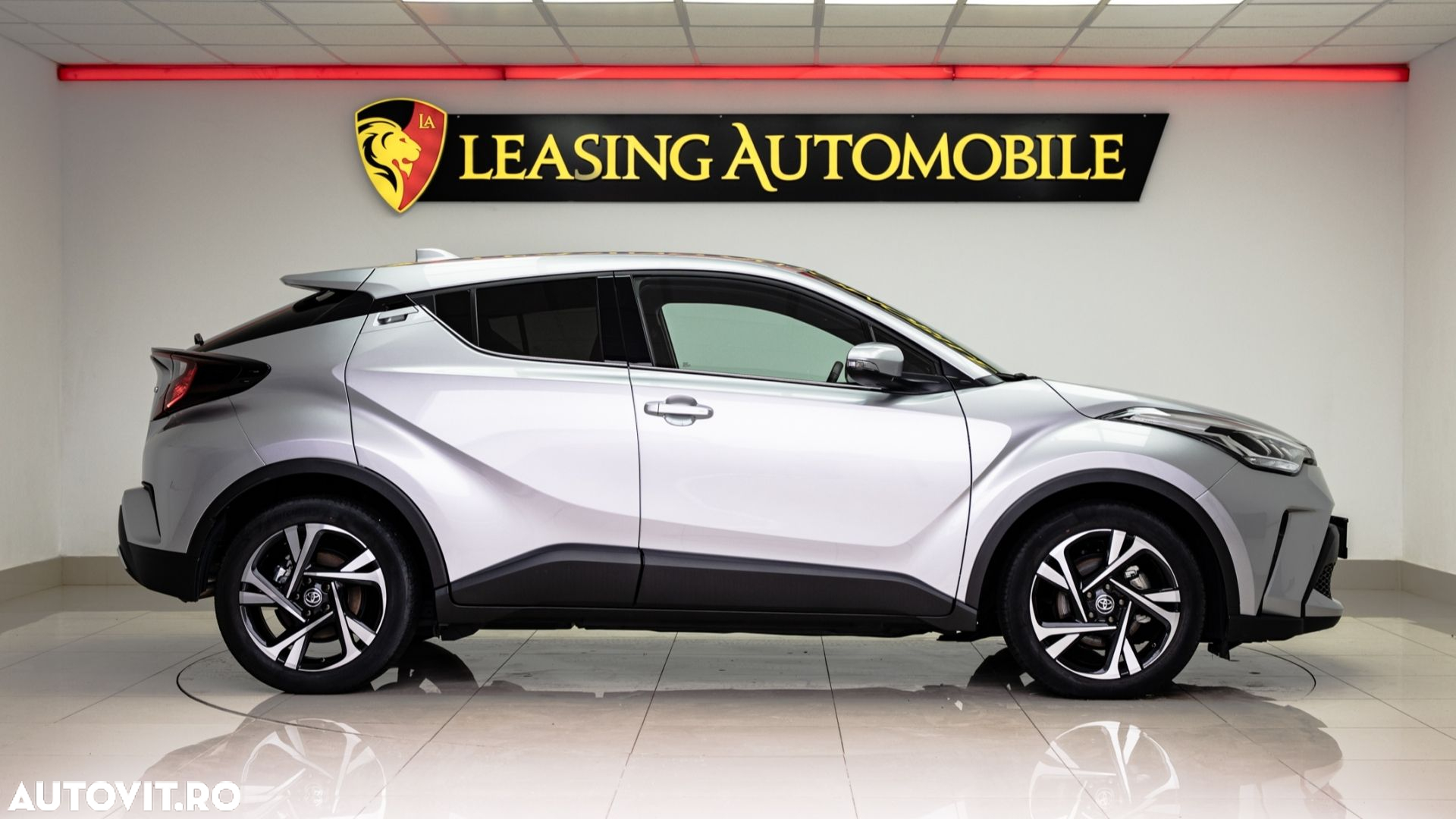 Toyota C-HR 2.0 Hybrid Team Deutschland - 9