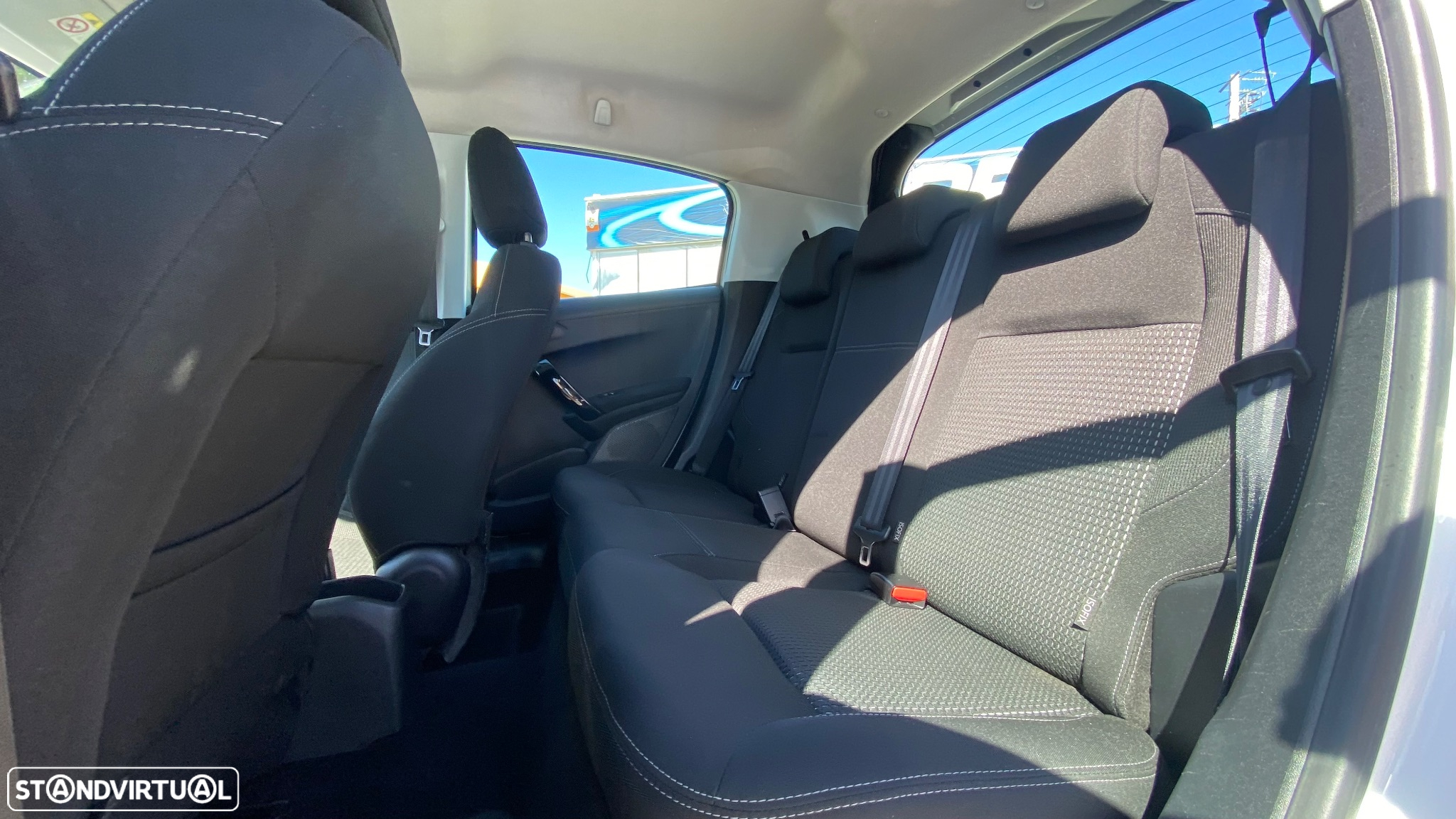 Peugeot 208 1.2 PureTech Allure - 23