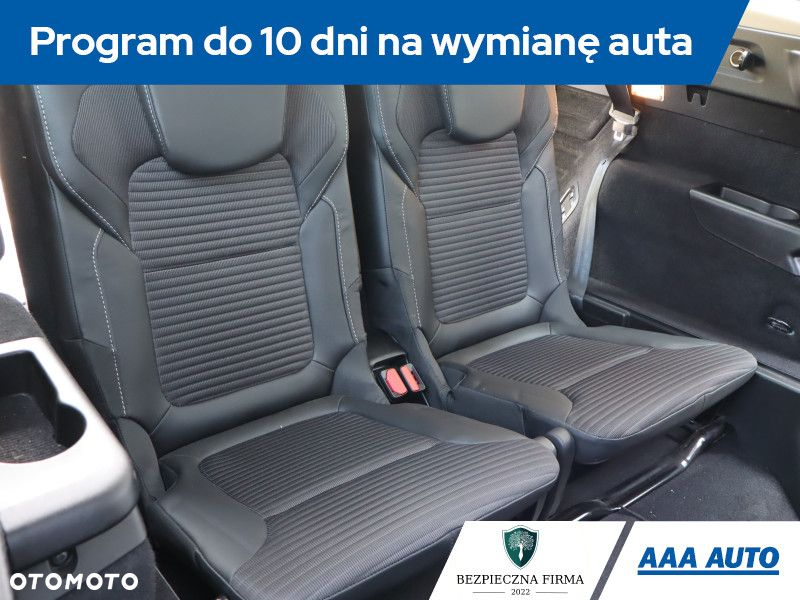 Renault Grand Scenic - 19