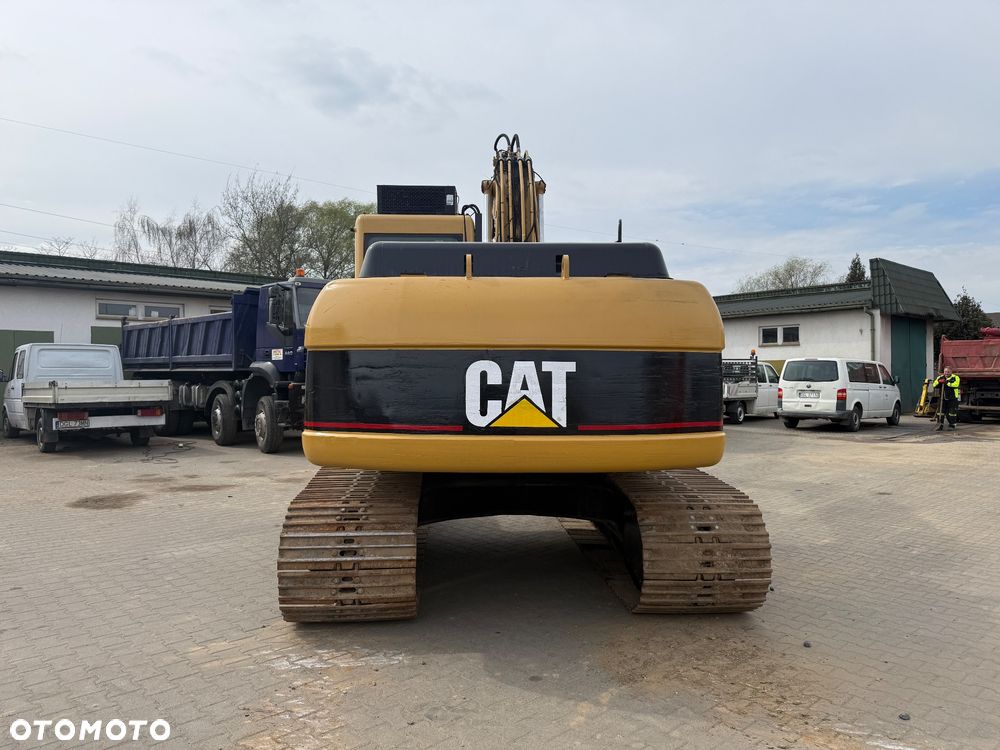 Caterpillar 318C - 12