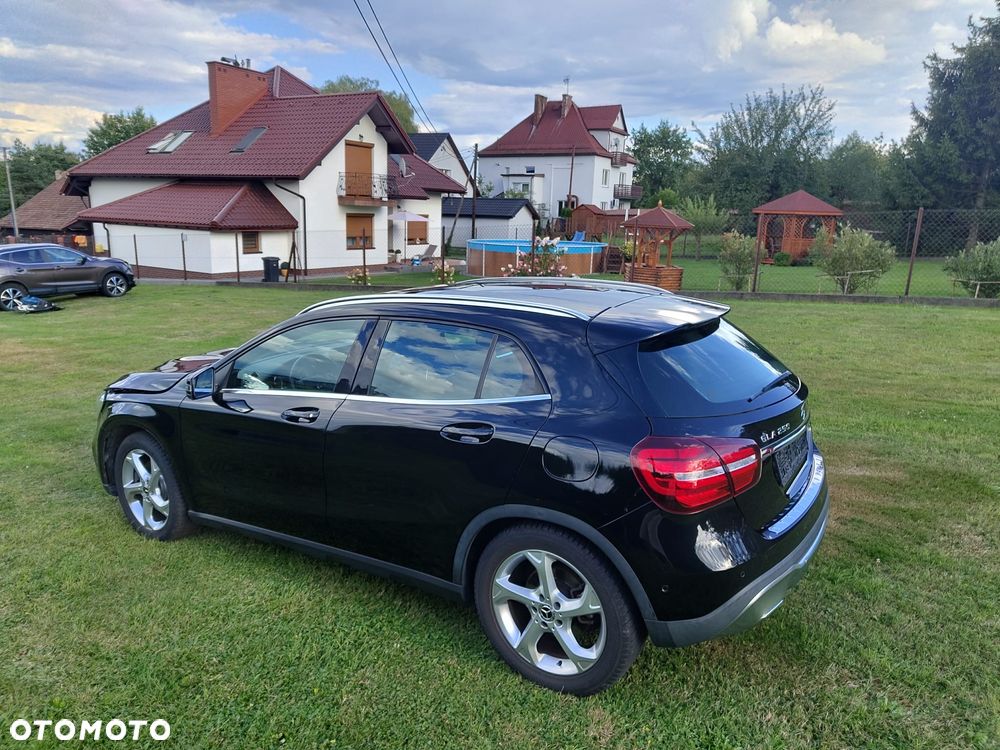 Mercedes-Benz GLA 250 7G-DCT Peak Edition - 18