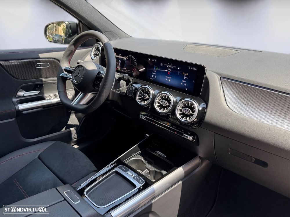 Mercedes-Benz GLA 250 e AMG Line - 24