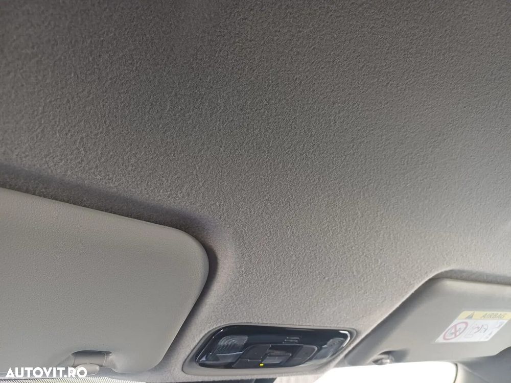 Toyota Yaris 1.5 VVT-i HSD Dynamic - 23