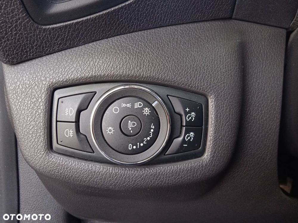Ford Transit Connect - 31