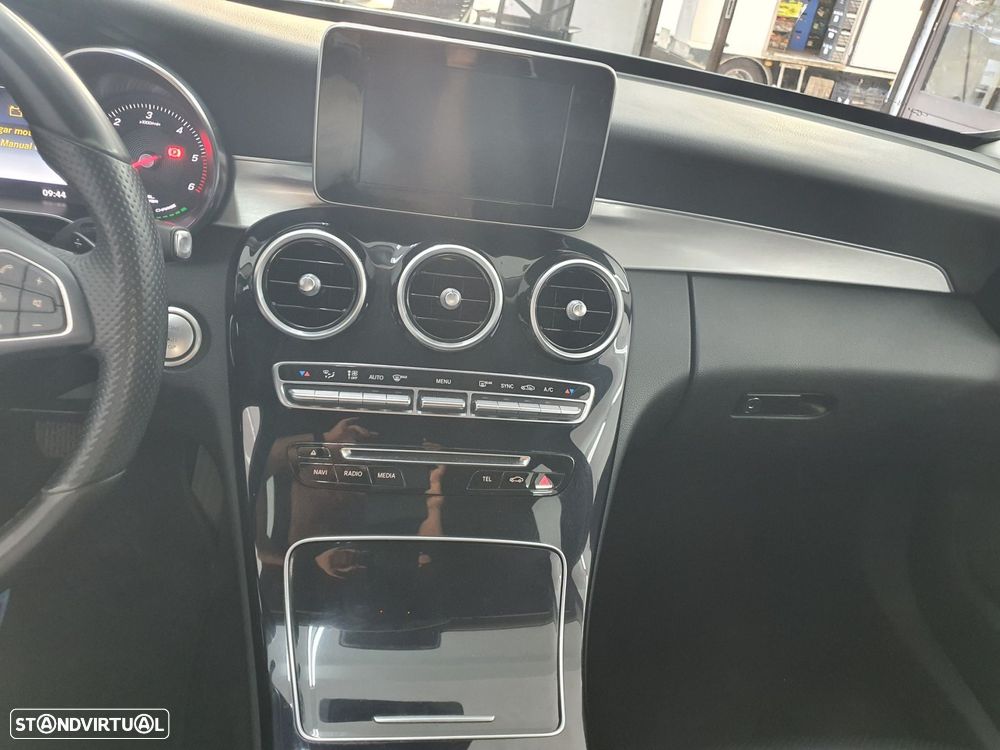 Mercedes-Benz C 300 h Avantgarde - 29