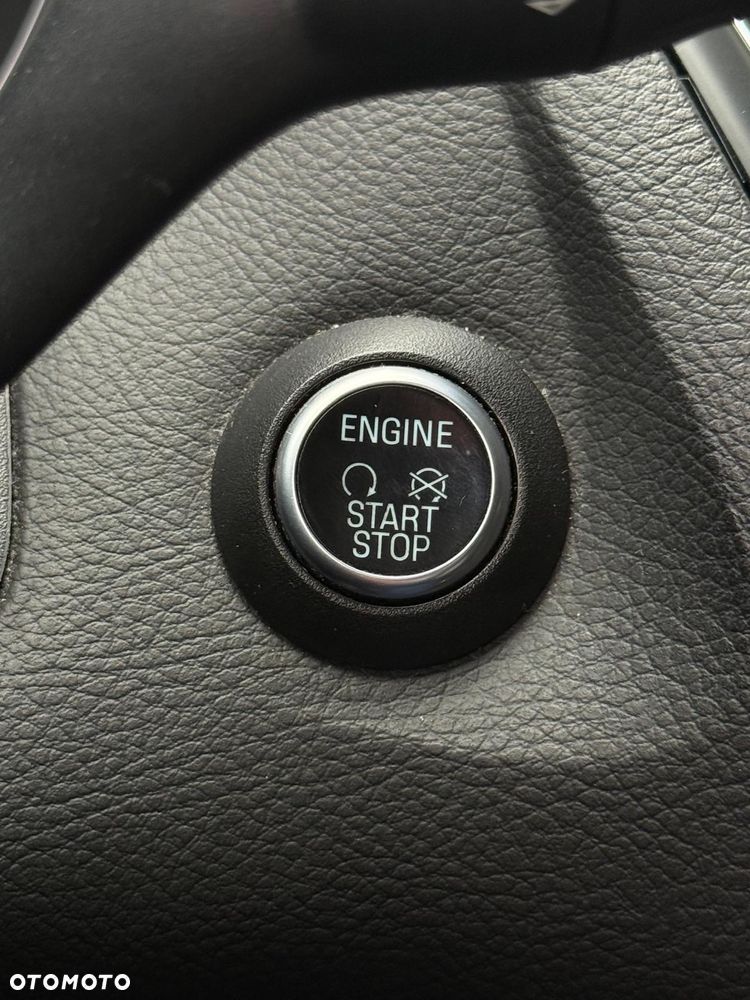 Ford Focus 1.0 EcoBoost Titanium - 26