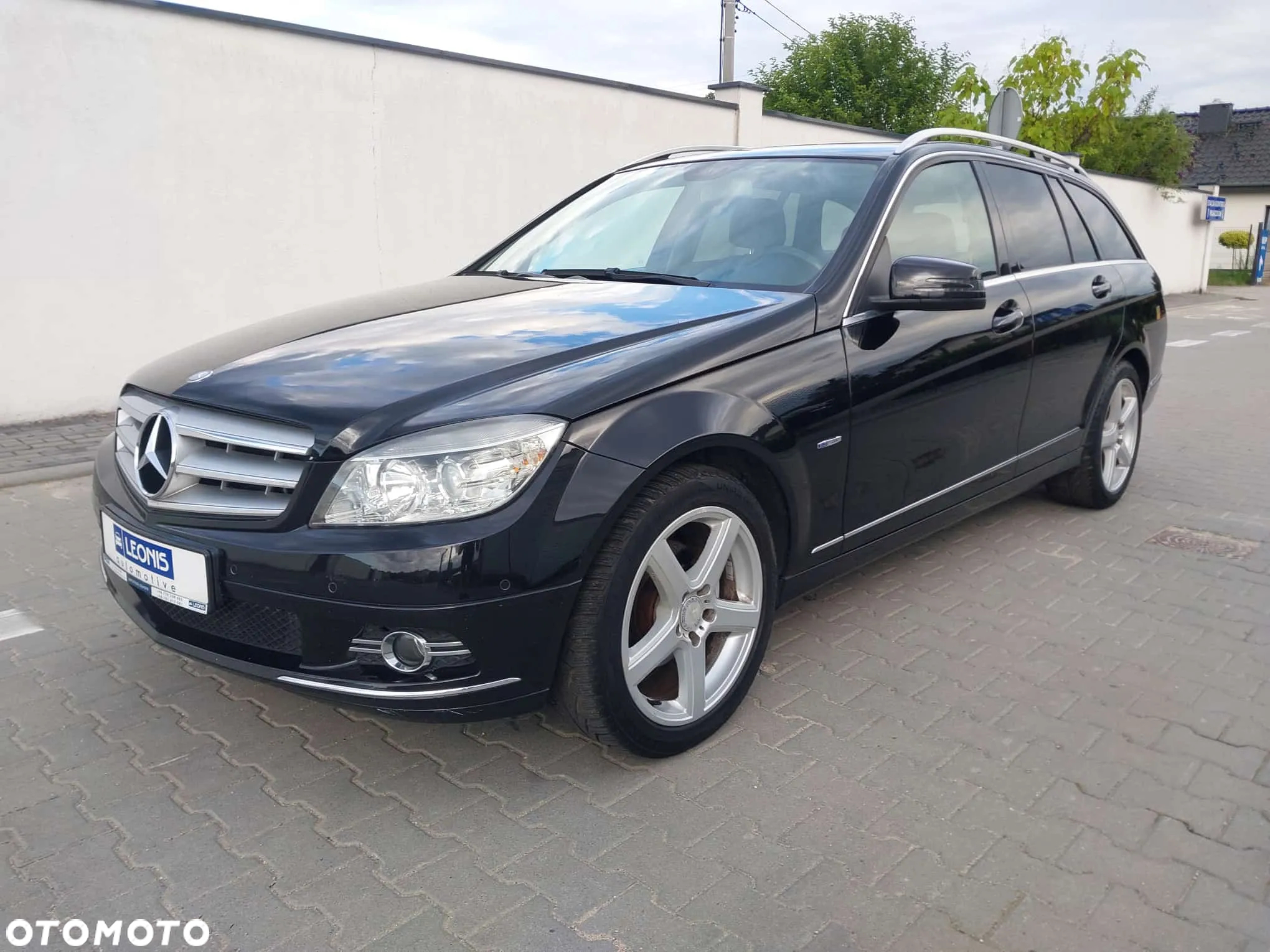 Mercedes-Benz Klasa C 180 CGI BlueEff Elegance - 9