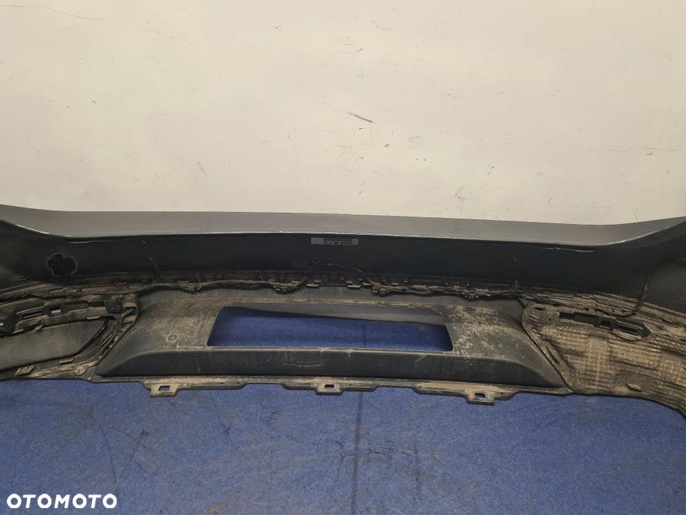 VOLKSWAGEN PASSAT B8 KOMBI HIGHLINE CHROM ZDERZAK TYŁ LI7F - 11