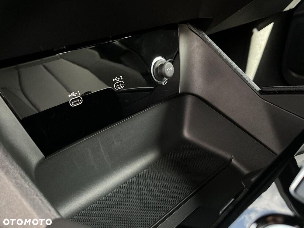 Audi Q6 e-tron - 32