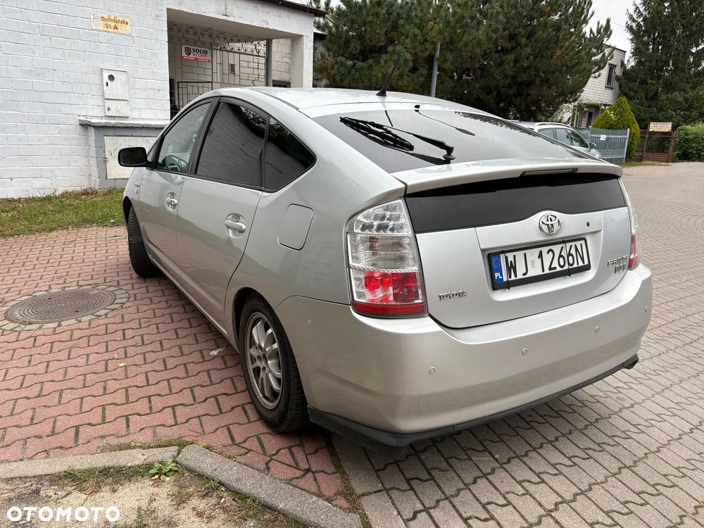 Toyota Prius 1.5 VVT-i Sol (nav) - 3