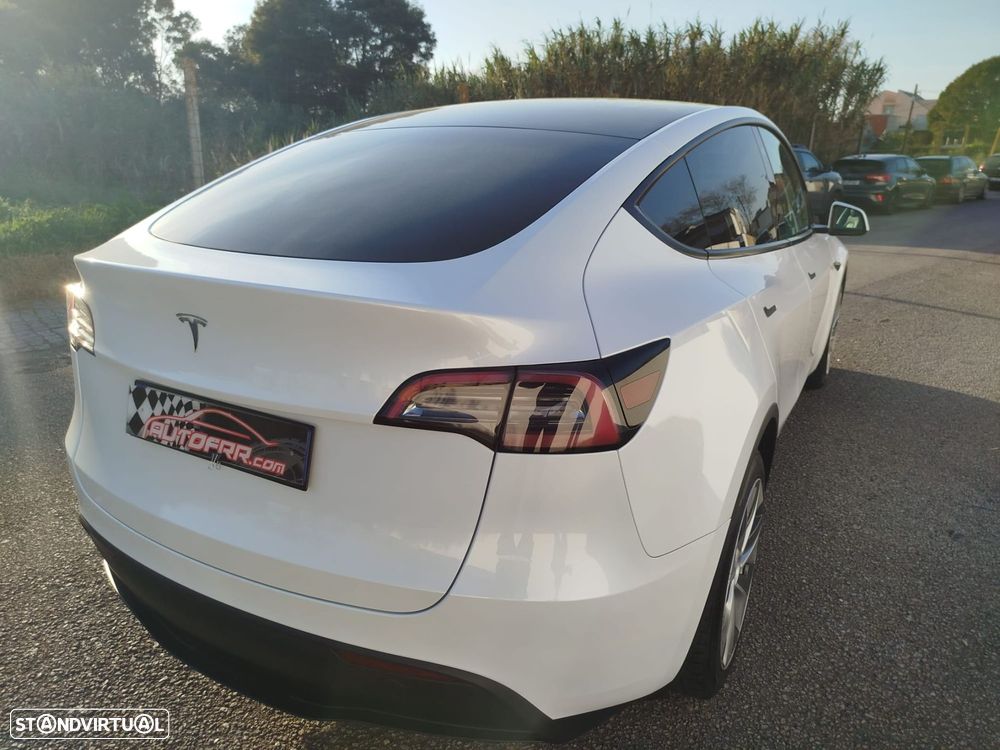 Tesla Model Y RWD - 14