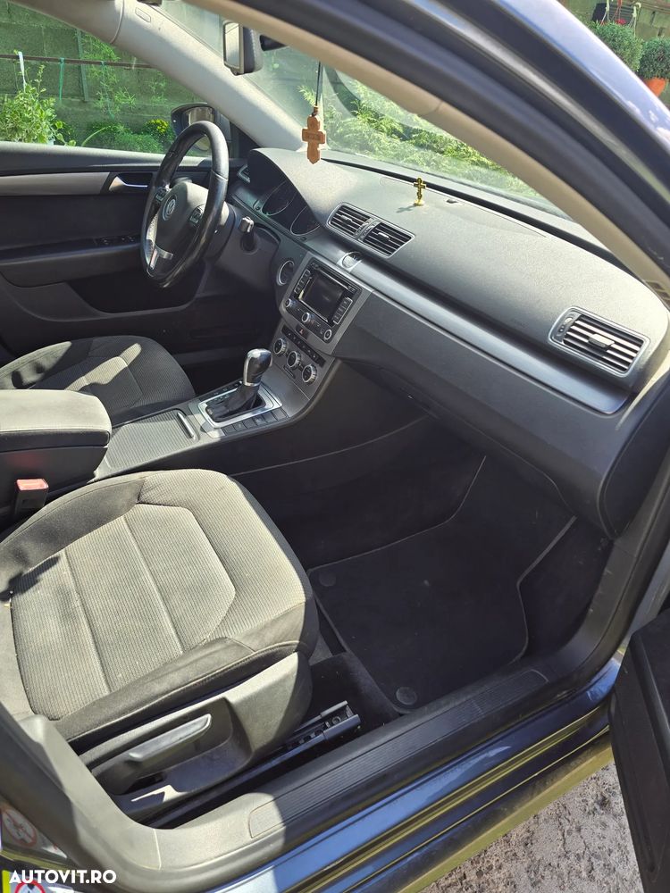 Volkswagen Passat 2.0 TDI BlueMotion Technology DSG Comfortline - 15