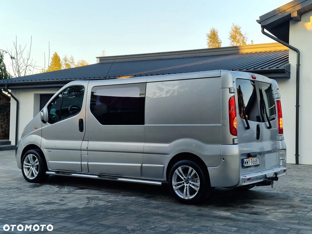 Opel Vivaro L2H1 2.9t - 16