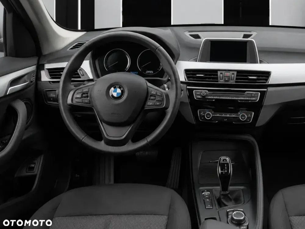 BMW X1 sDrive18i - 5