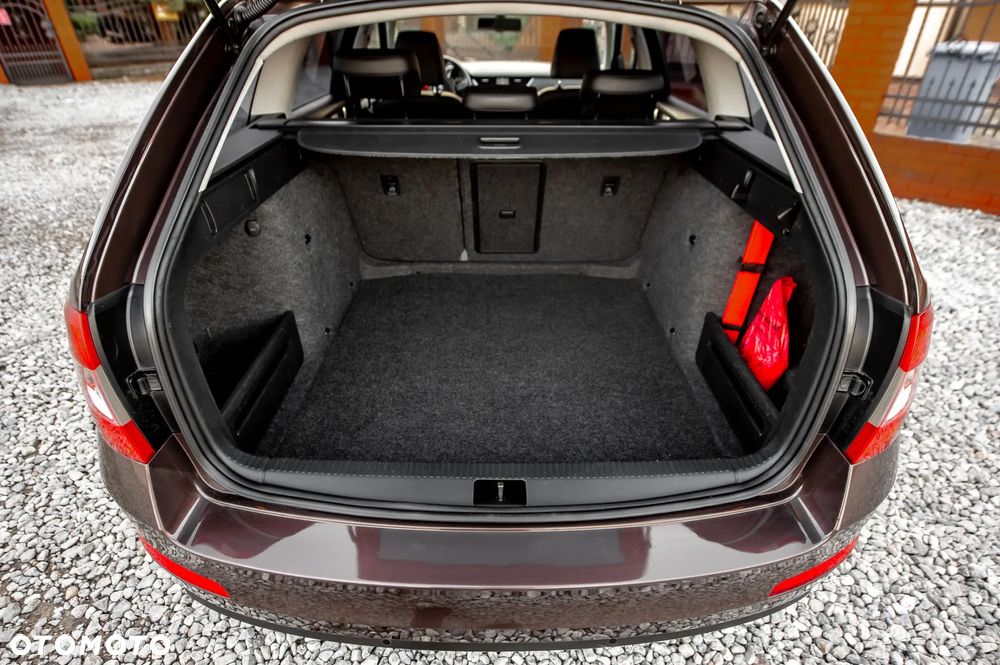 Skoda Octavia 2.0 TDI 4x4 Elegance DSG - 14