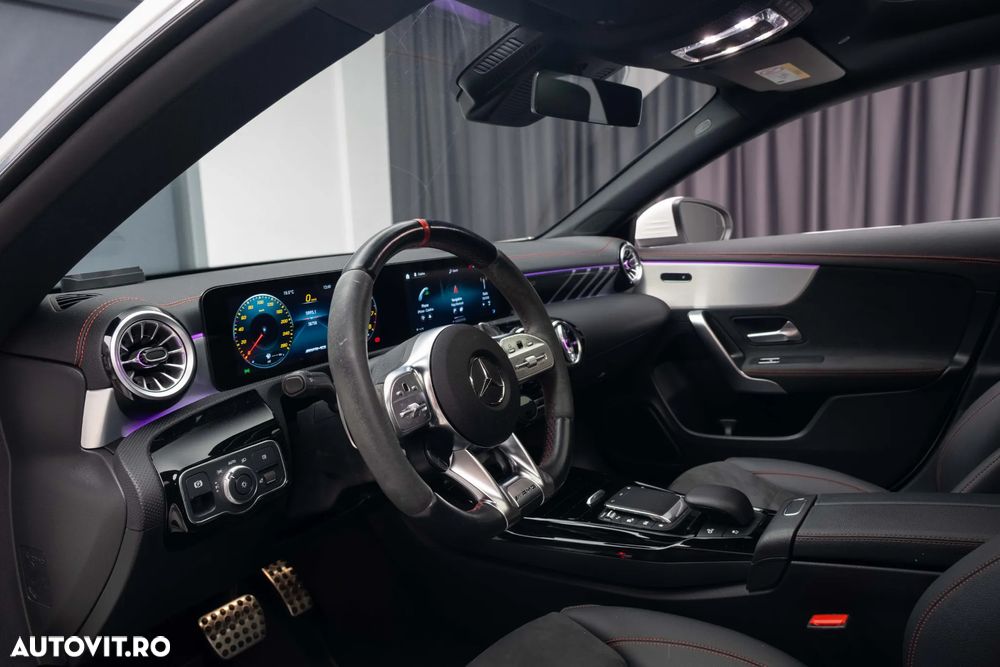 Mercedes-Benz CLA 35 AMG 4MATIC AMG Speedshift 7G-DCT - 10
