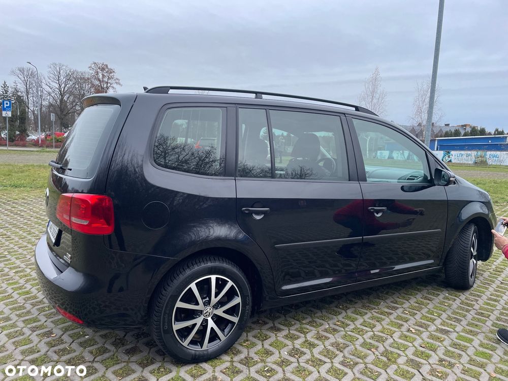 Volkswagen Touran 1.6 TDI DPF BlueMot Trendline - 9