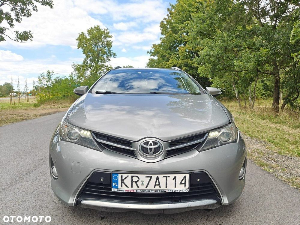 Toyota Auris - 2