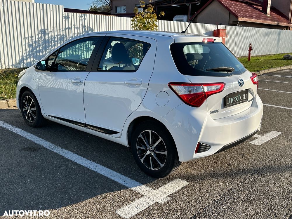 Toyota Yaris 1.5 VVT-i HSD Active - 6
